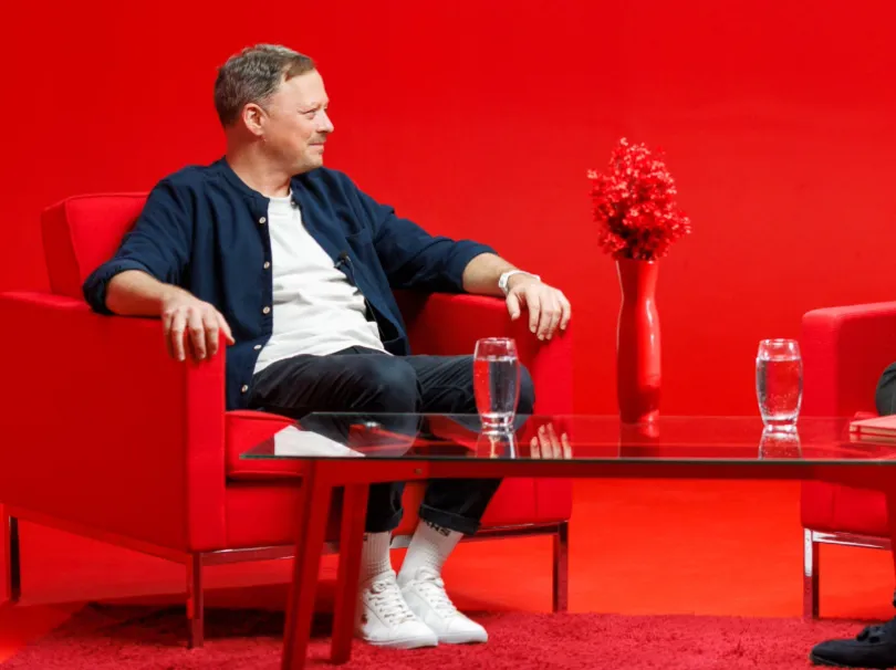 Ian Gibbs, Mail unleashed